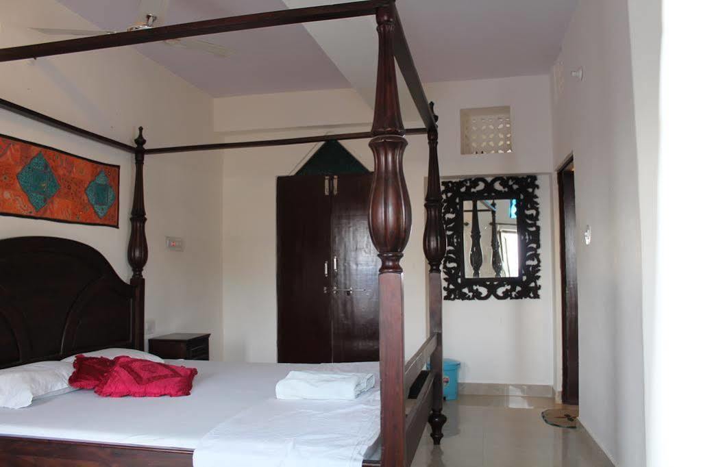 Kesar Heritage Bed & Breakfast *